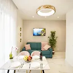 Lux Center, 2Camere, 2Bagni, Train Station Smn